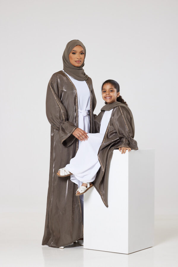 Kids Elastic Abayah - Image 4