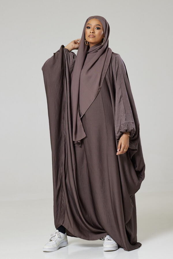 Brown Batwing Abayah - Image 3