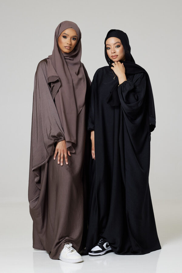 Black Batwing Abayah - Image 4